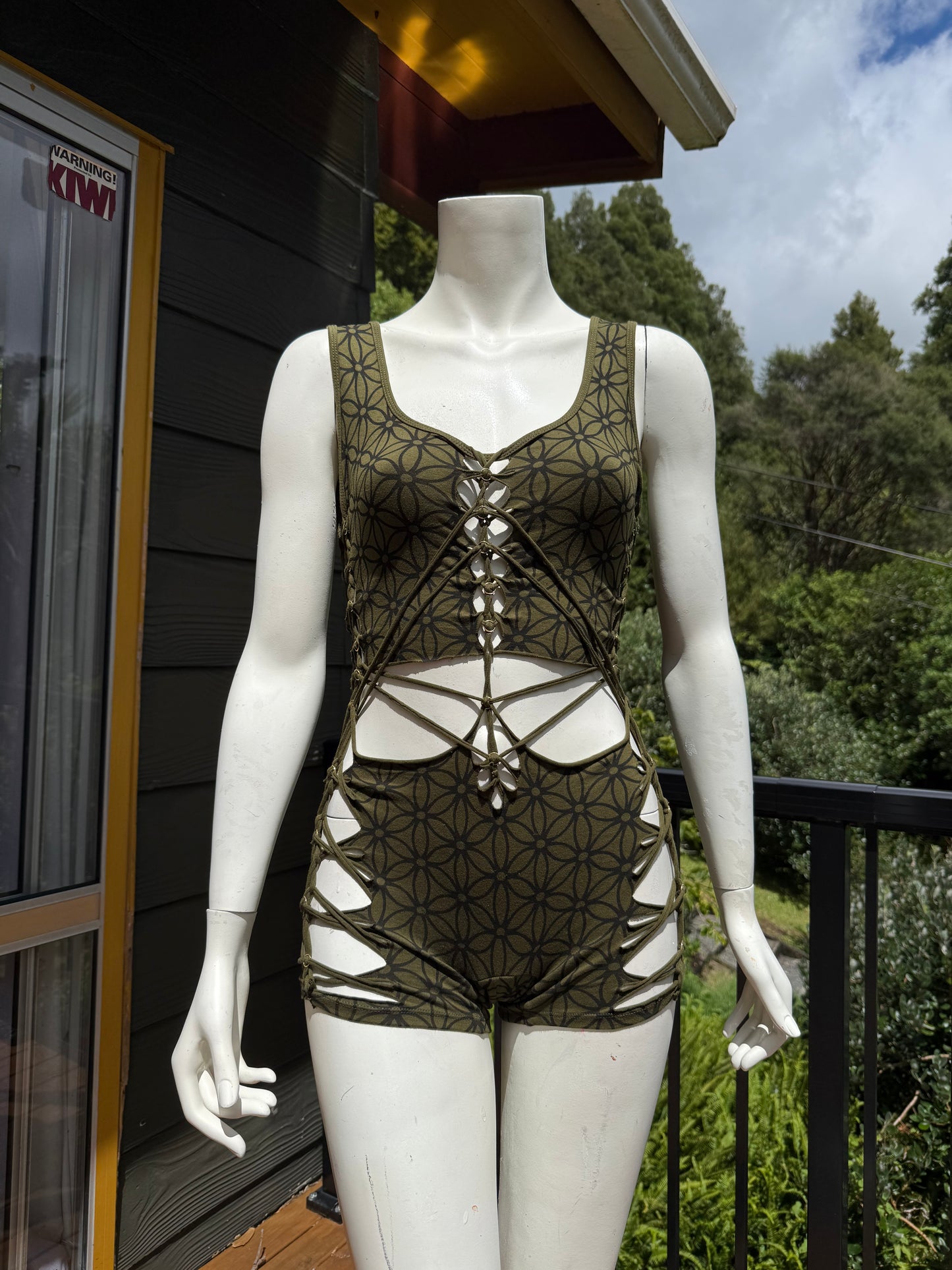 Flower of Life Green Short